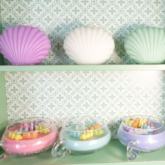 Vintage handblown glass teacup fishbowl candle with cat butterfly fish melts! - Picture 8 of 8